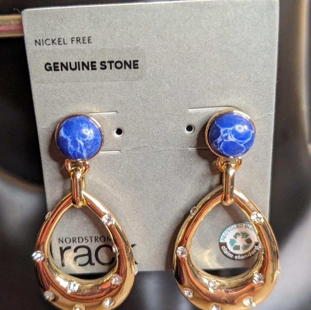 Nordstrom Rack Gold Tone Jeweled Dangle Earrings‎ - Picture 4 of 5